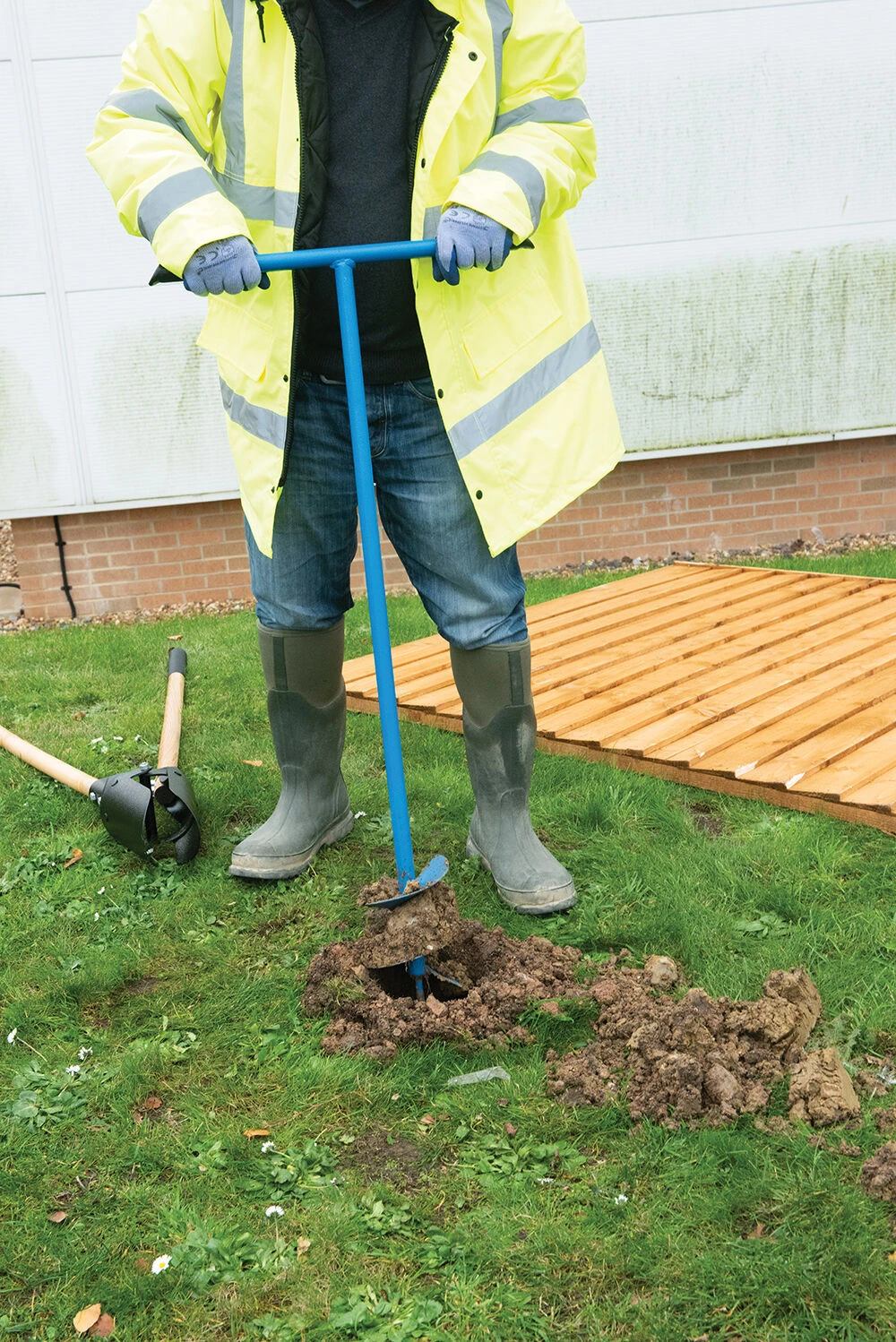 Silverline Post Hole Auger 127mm Diameter 3 Silverline Post Hole Auger 127mm Diameter - Image 3