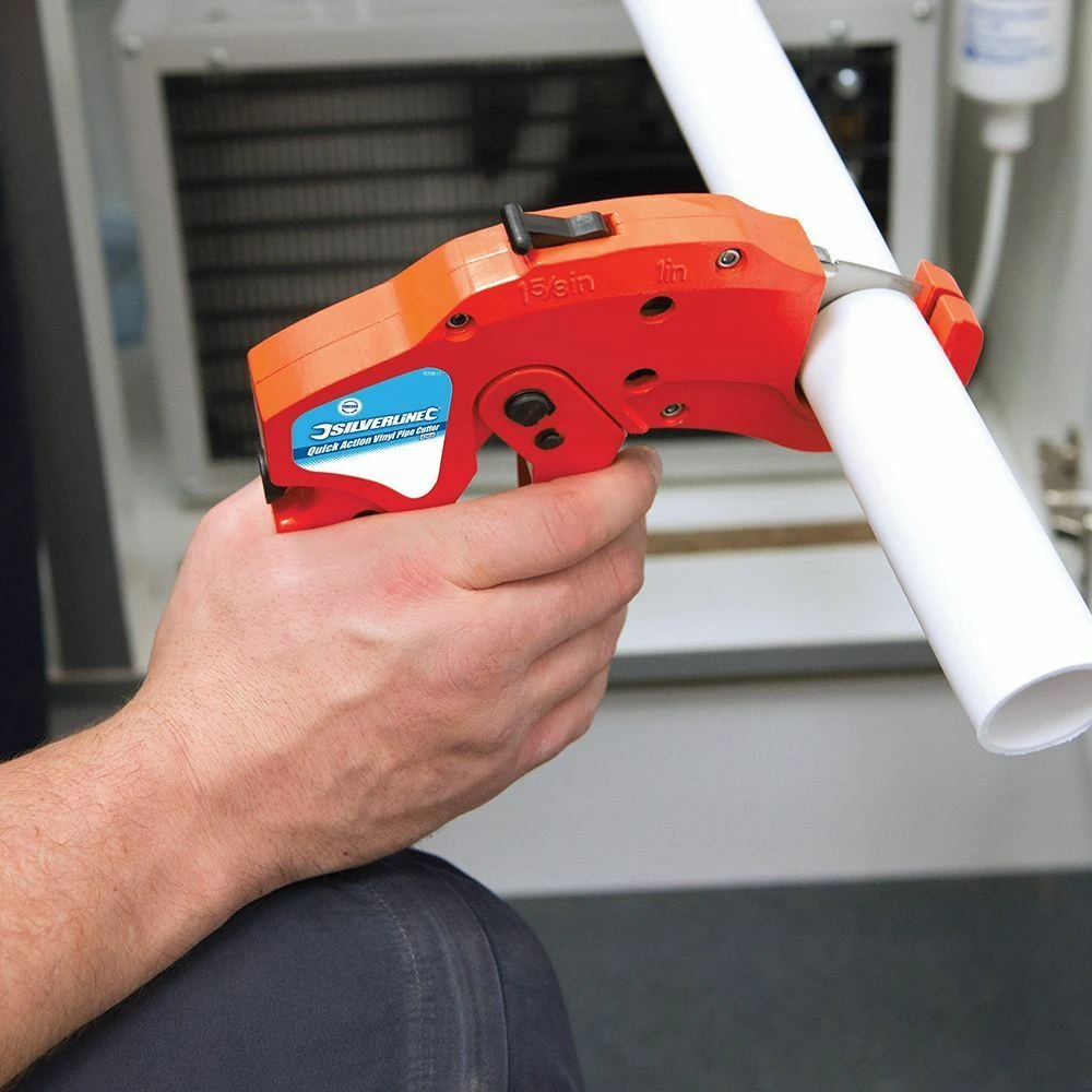 Silverline Quick Action Plastic Pipe Cutter 42mm 2 Silverline Quick Action Plastic Pipe Cutter 42mm - Image 2