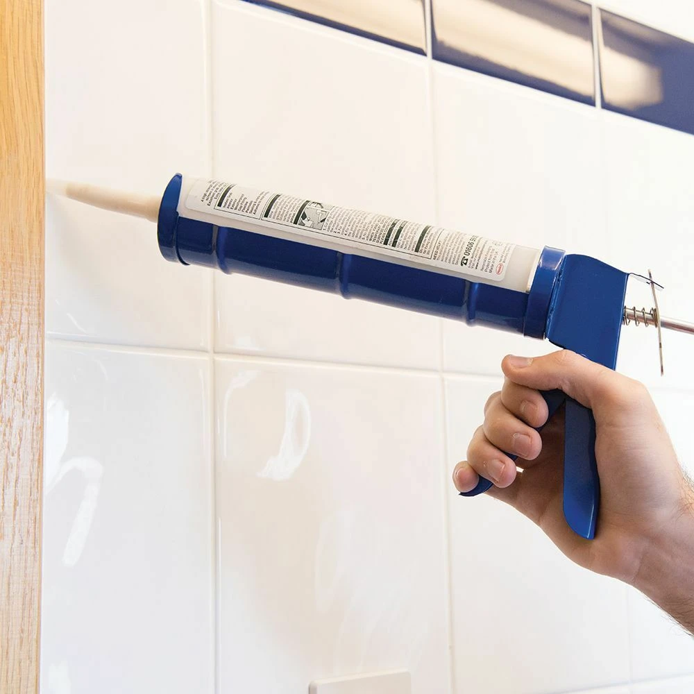 Silverline Standard Caulking Gun 2 Silverline Standard Caulking Gun - Image 2